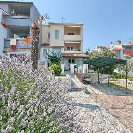 Apartments Veruda Porat Pula Exterior foto